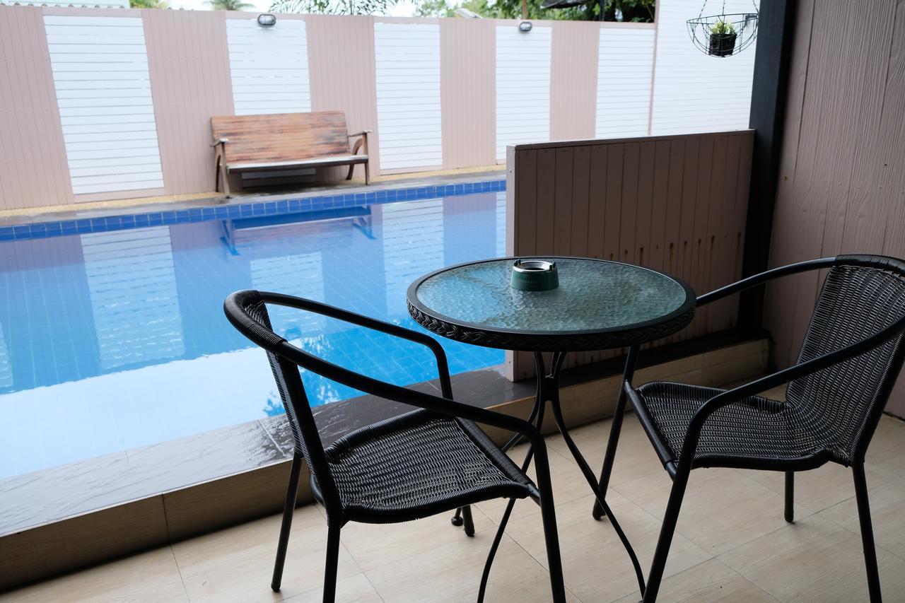 Royal Nine Hotel Kanchanaburi Exterior foto