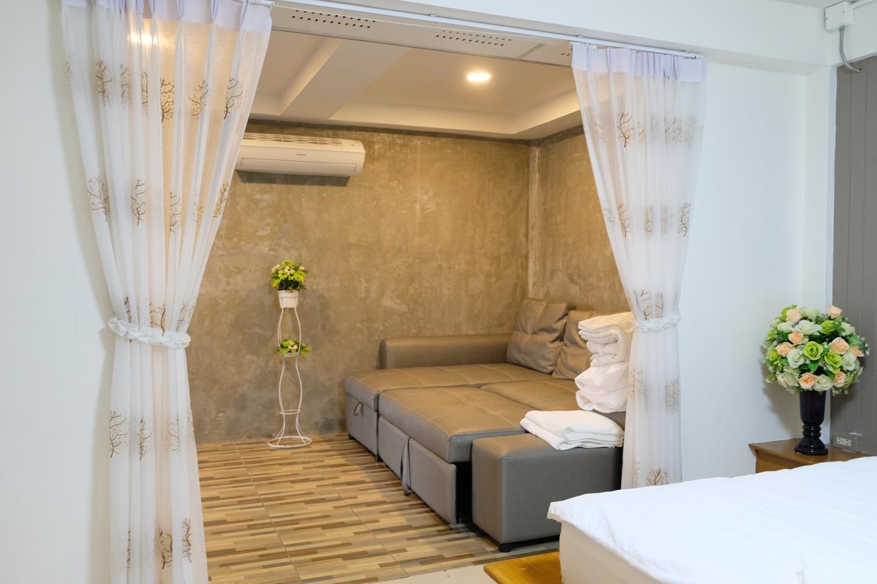 Royal Nine Hotel Kanchanaburi Exterior foto
