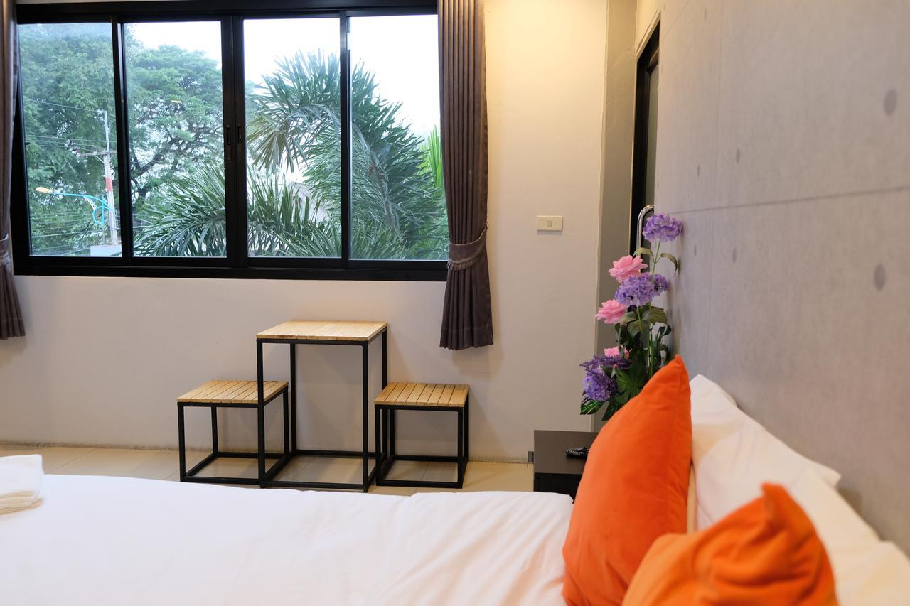 Royal Nine Hotel Kanchanaburi Exterior foto