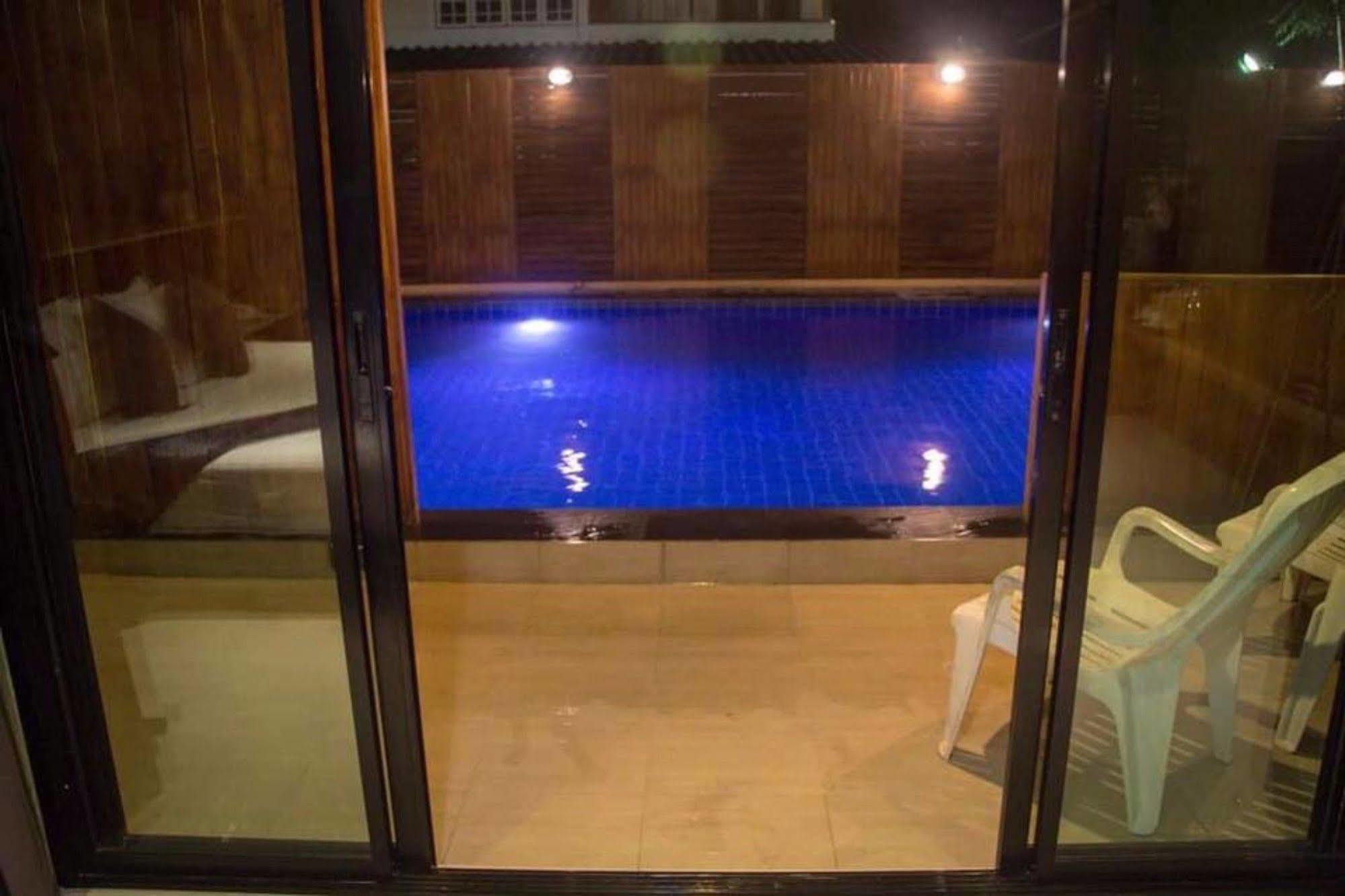 Royal Nine Hotel Kanchanaburi Exterior foto